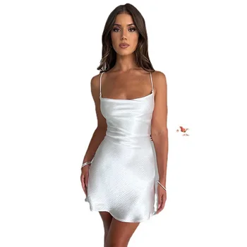 2023 Европейский и американский темперамент повседневная короткая юбка с открытой спиной сексуальная обвязка для похудения дизайн чувствительная ягодица-слинг платье