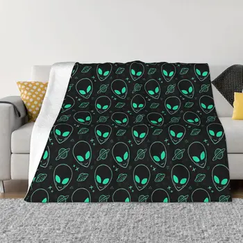 Alien ET Космическое одеяло Фланель Весна Осень Инопланетный узор Теплые пледы для зимнего постельного белья